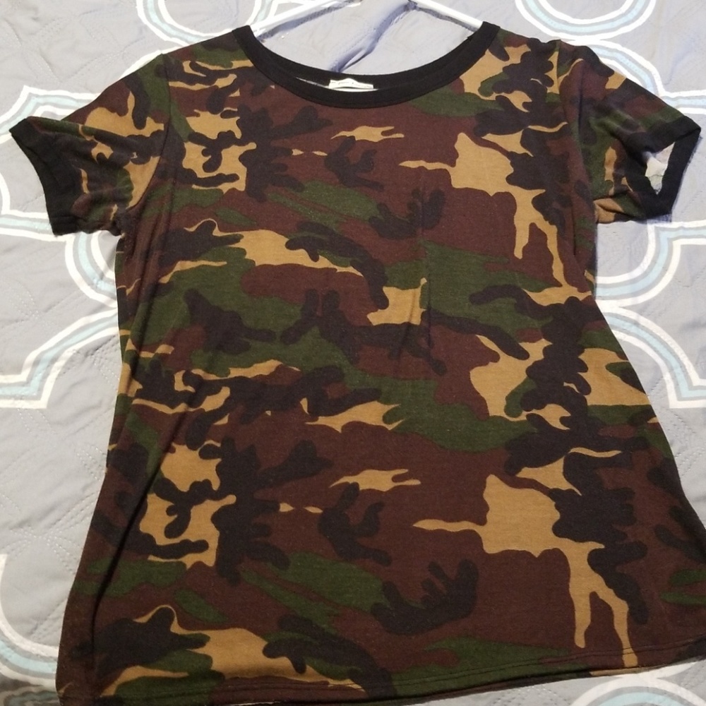 Short sleeve shirt